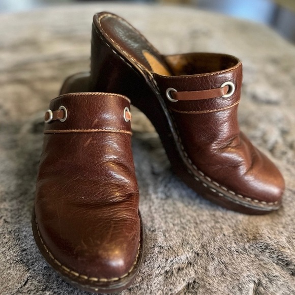 Born B.O.C. Women's Classic Clogs 3.5" heel, Brown Leather Size 8.5 EUC Y2K - Picture 2 of 12